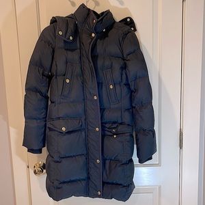 JCrew Black, XS puffer jacket with removable hood and belt.